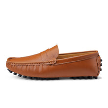 Load image into Gallery viewer, Shoes Men Loafers Soft Moccasins High Quality Autumn Winter Genuine Leather Shoes Men Warm Fur Plush Flats Gommino Driving Shoes