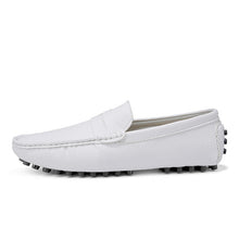 Load image into Gallery viewer, Shoes Men Loafers Soft Moccasins High Quality Autumn Winter Genuine Leather Shoes Men Warm Fur Plush Flats Gommino Driving Shoes