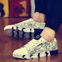 Load image into Gallery viewer, Spring New Men's Leisure Korean Fashion Canvas Shoes Fashion Sports Board Shoes Student Running Men's Shoes