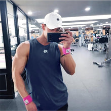 Load image into Gallery viewer, 2021 Mens fitness gyms Tank top men Fitness sleeveless shirt Male mesh breathable Sports vest Undershirt Gyms Running vest men