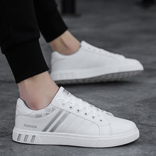 Load image into Gallery viewer, Spring 2021 new casual shoes men's board shoes trend breathable small white shoes men's sneakers low-help leather shoes