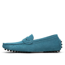 Load image into Gallery viewer, Shoes Men Loafers Soft Moccasins High Quality Autumn Winter Genuine Leather Shoes Men Warm Fur Plush Flats Gommino Driving Shoes